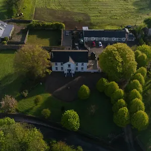 The Carriage At Beechpark House Bed & Breakfast Bunratty